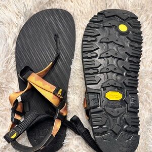 Luna Sandals size M7.5/ W9.5